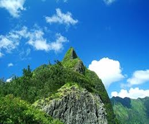 Nuʻuanu Pali Mountain